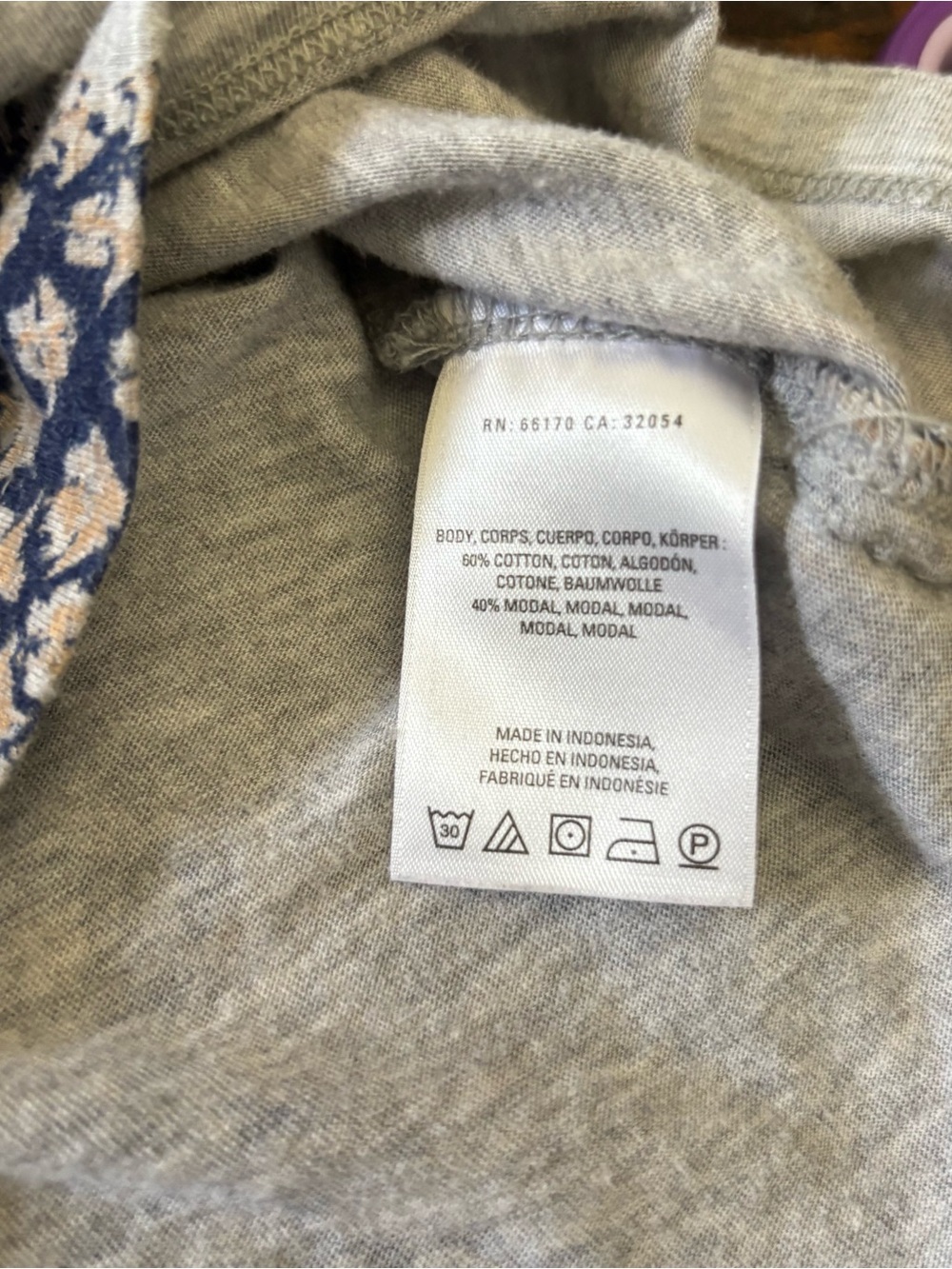 Anthropologie Light Gray Pineapple-Print Short Sleeve Tee - Picture 3 of 8